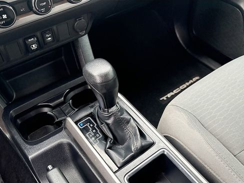 Used 2018 Toyota Tacoma SR5 image 16