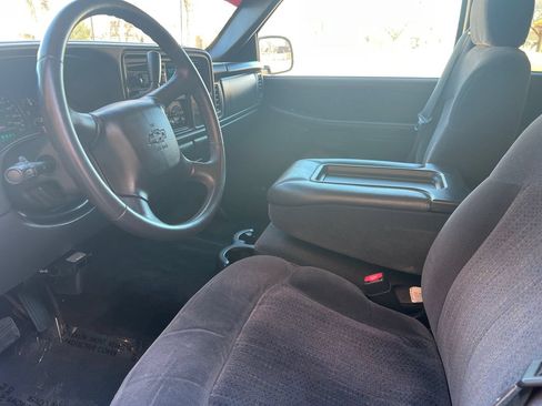 Used 2002 Chevrolet Silverado 2500 LS w/ Electrical Convenience Pkg AWD/4WD image 13