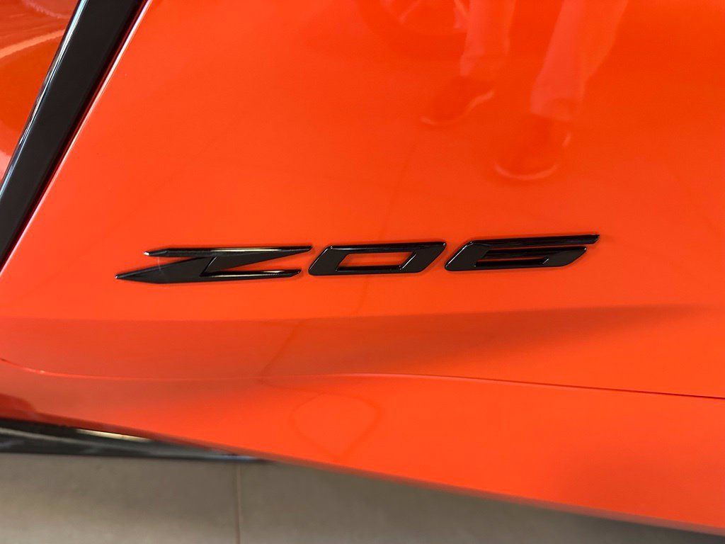 Used 2026 Chevrolet Corvette Z06 w/ Stealth Interior Trim Package RWD image 9