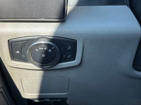 Used 2017 Ford F250 XLT image 36