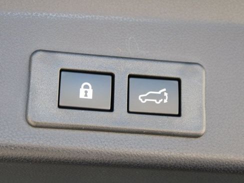 Certified 2025 Subaru Ascent Bronze Edition w/ Popular Package #2 image 31