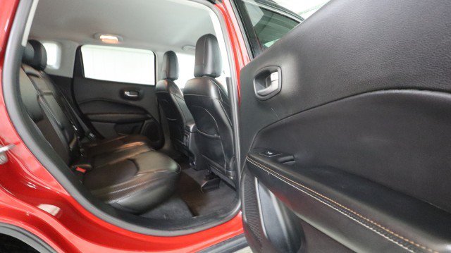 Used 2018 Jeep Compass Latitude w/ Popular Equipment Group AWD/4WD image 11