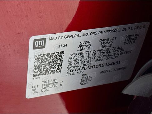 Certified 2025 Cadillac Optiq Luxury 2 image 32