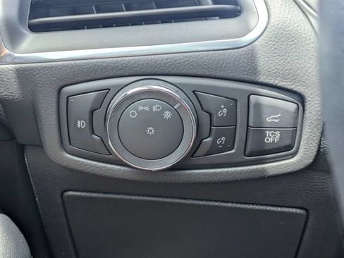 Used 2024 Ford Edge Titanium AWD/4WD image 24