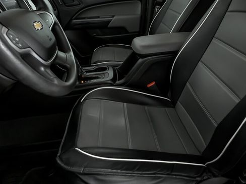 Used 2021 Chevrolet Colorado W/T w/ Custom Special Edition image 17