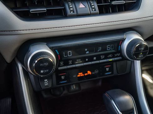 Used 2023 Toyota RAV4 Limited image 21