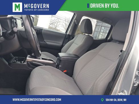 Used 2023 Toyota Tacoma SR5 AWD/4WD image 12