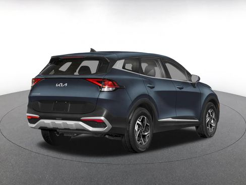 Used 2024 Kia Sportage LX FWD image 2