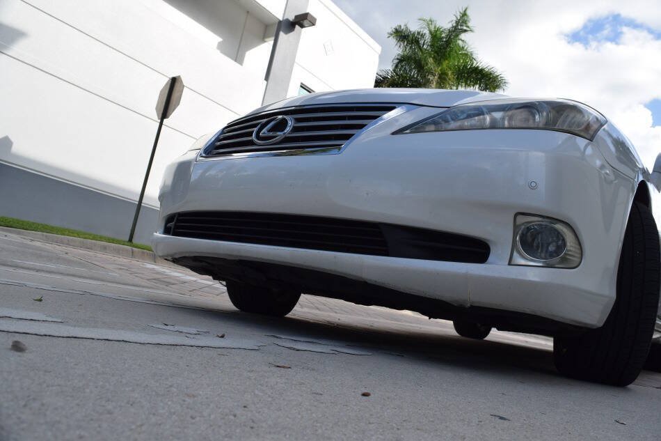 Used 2010 Lexus ES 350 FWD image 12