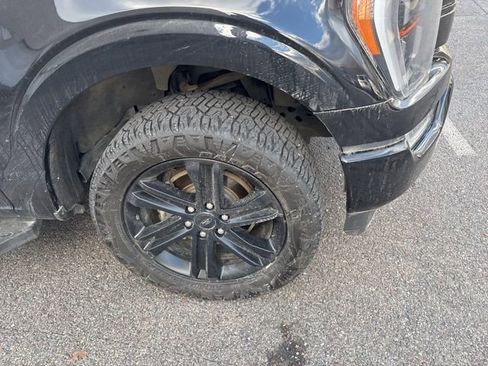 Used 2021 Ford F150 Lariat w/ Equipment Group 502A High image 9