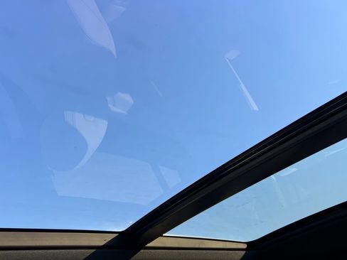 Used 2024 Mercedes-Benz GLS 450 4MATIC image 23