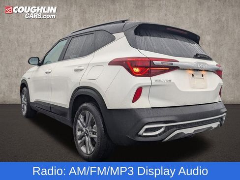 Used 2023 Kia Seltos S w/ Navigation Package image 6