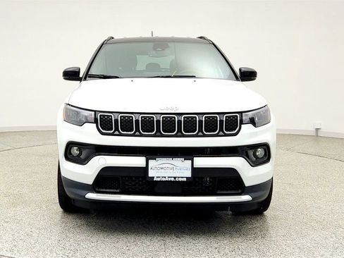 Used 2023 Jeep Compass Limited AWD/4WD image 2