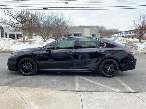 Used 2021 Toyota Camry XSE w/ Navigation Package image 6