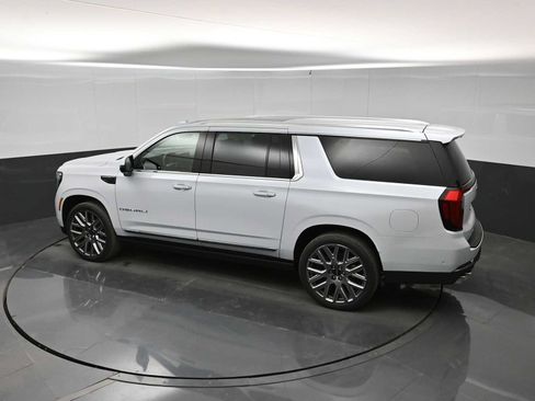 New 2026 GMC Yukon XL Denali Ultimate AWD/4WD image 27