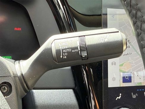 Used 2023 Lexus RZ 450e Premium image 31