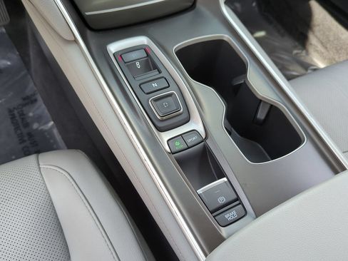 Used 2019 Honda Accord Touring image 14