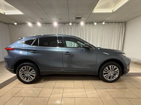 Certified 2023 Toyota Venza Limited AWD/4WD image 6