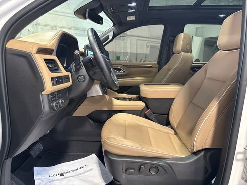 Used 2023 Chevrolet Tahoe Premier AWD/4WD image 31