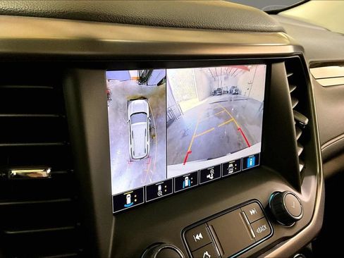 Used 2023 GMC Acadia AT4 w/ Technology Package AWD/4WD image 38