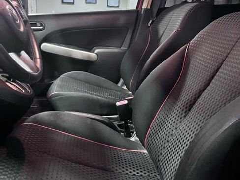 Used 2013 MAZDA MAZDA2 Touring FWD image 13