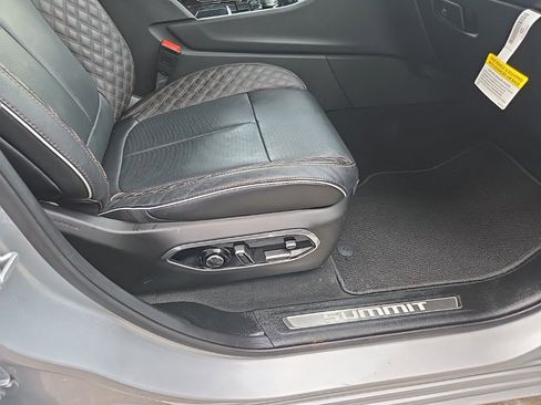 Used 2025 Jeep Grand Cherokee Summit image 78