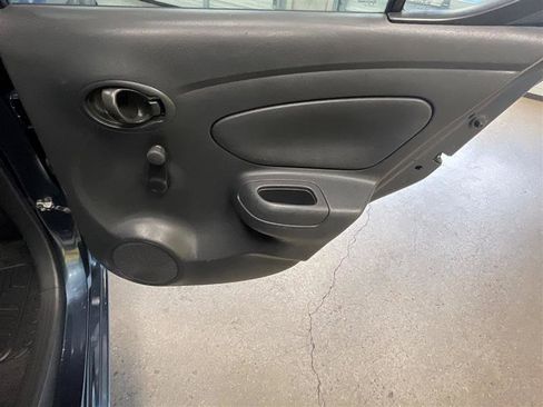 Used 2017 Nissan Versa S FWD image 15