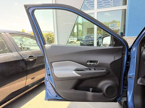 Used 2021 Nissan Kicks SR w/ SR Premium Package FWD image 16