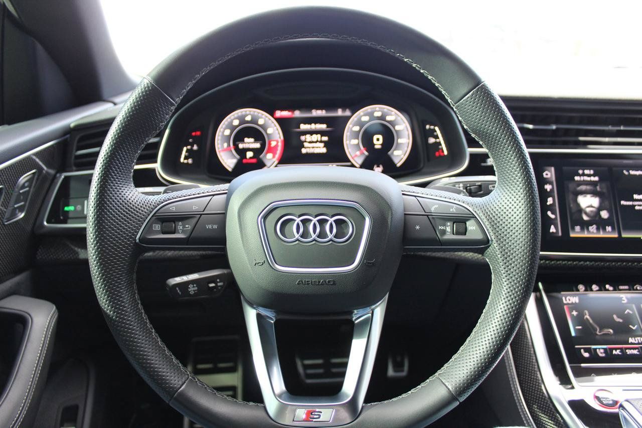Used 2023 Audi SQ8 Prestige AWD/4WD image 15