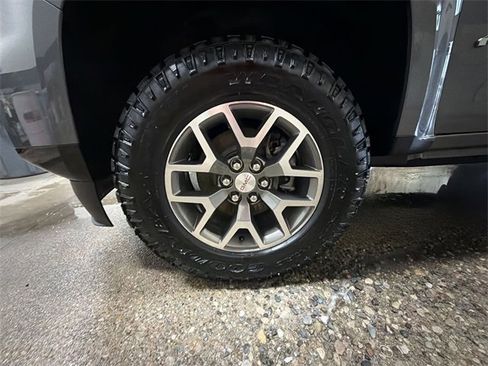 Certified 2022 GMC Canyon AT4 w/ Trailering Package image 10