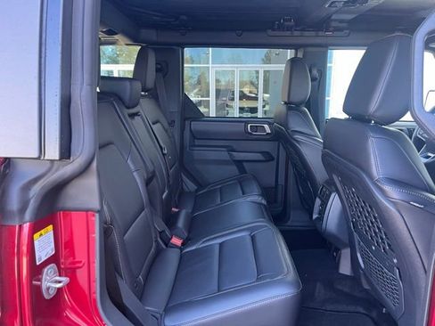New 2025 Ford Bronco Badlands w/ Sasquatch Package image 6