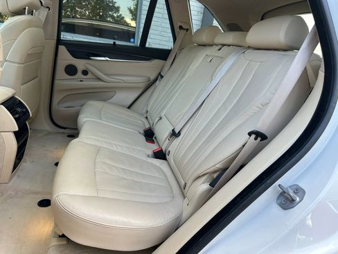 Used 2015 BMW X5 xDrive35d AWD/4WD image 16