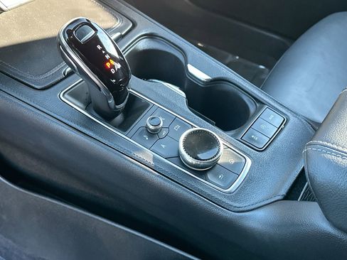 Used 2024 Cadillac XT4 Premium Luxury image 20