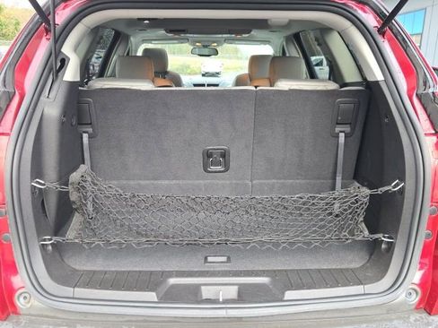 Used 2009 Chevrolet Traverse LTZ image 18