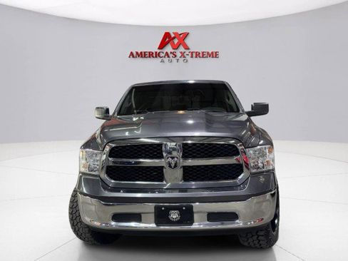 Used 2019 RAM 1500 Classic SLT image 2