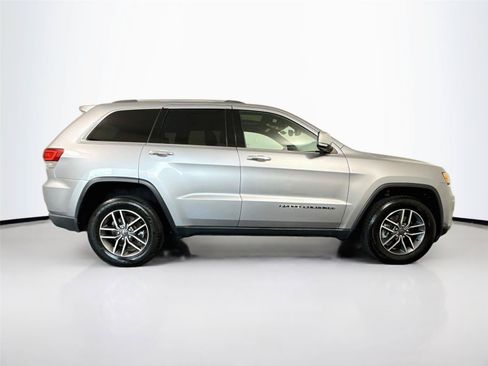 Used 2021 Jeep Grand Cherokee Limited AWD/4WD image 6
