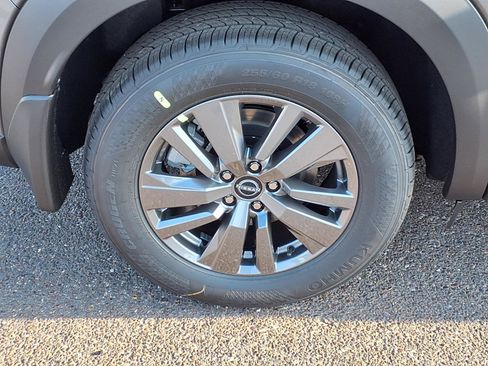 New 2026 Nissan Pathfinder SV image 9