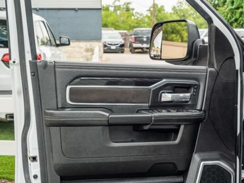 Used 2022 RAM 2500 Laramie w/ Night Edition AWD/4WD image 17