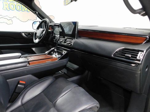 Used 2024 Lincoln Navigator Reserve w/ Equipment Group 201A image 96