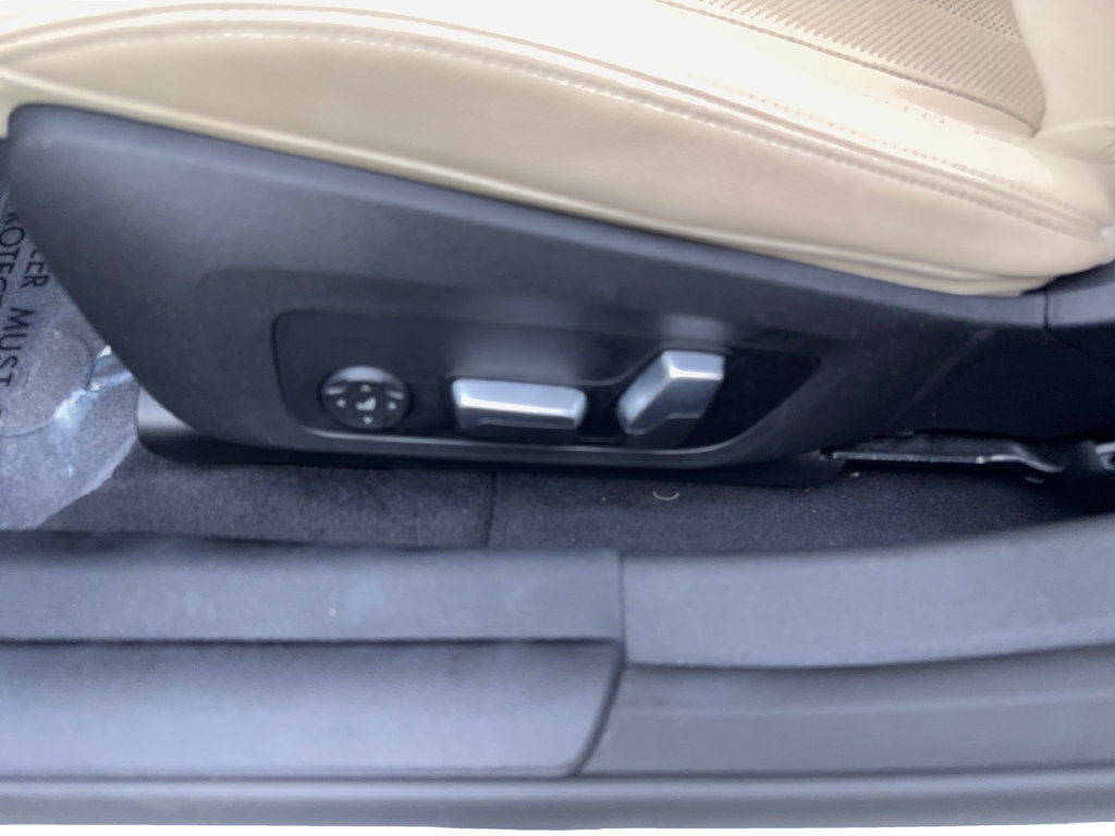 Used 2024 BMW i4 eDrive35 w/ Convenience Package RWD image 33