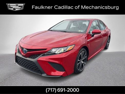 Used 2020 Toyota Camry SE image 11