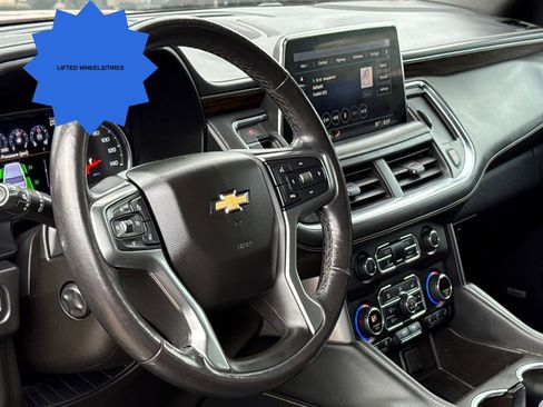 Used 2021 Chevrolet Suburban Premier AWD/4WD image 19
