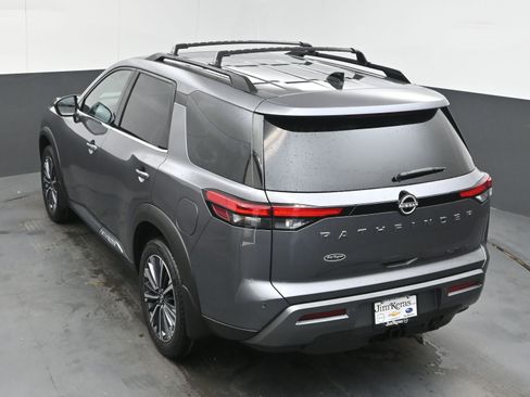 New 2026 Nissan Pathfinder Platinum FWD image 37