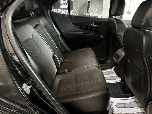 Used 2022 Chevrolet Equinox RS w/ Infotainment Package image 27