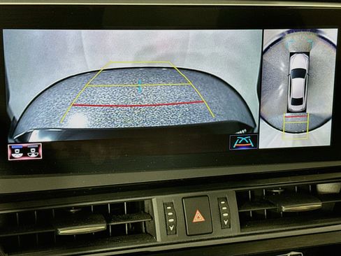Used 2022 Lexus ES 300h w/ Accessory Package FWD image 14