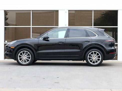 Used 2019 Porsche Cayenne AWD/4WD image 12