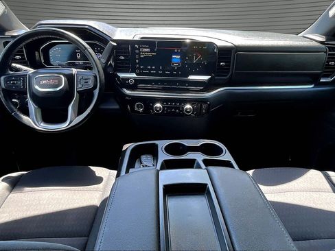 Used 2024 GMC Sierra 1500 Elevation AWD/4WD image 8
