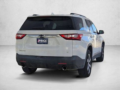 Used 2019 Chevrolet Traverse LT w/ LT Premium Package FWD image 3