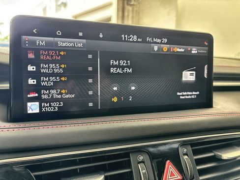 Used 2022 Genesis G70 3.3T RWD image 12