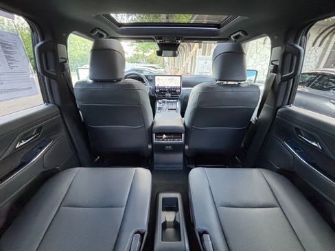 Used 2026 Lexus GX 550 w/ Accessory Package (2T) AWD/4WD image 46